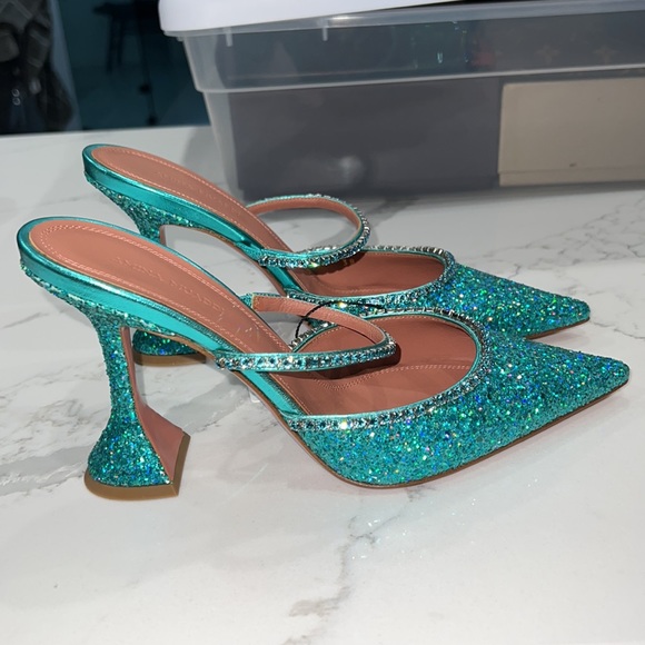 Amina Muaddi Gilda Mule - Picture 8 of 10